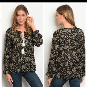 Long Sleeve Tastle Tie Front Floral Print Top